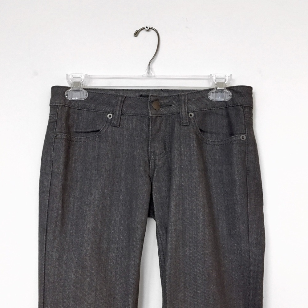 ⚡️SALE⚡️ Forever 21 Gray Straight / Skinny Jeans